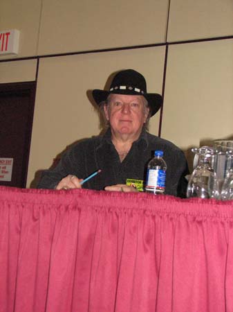 Mike Grell Panel